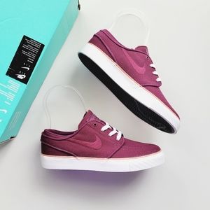 Nike Janoski Canvas Shoes 